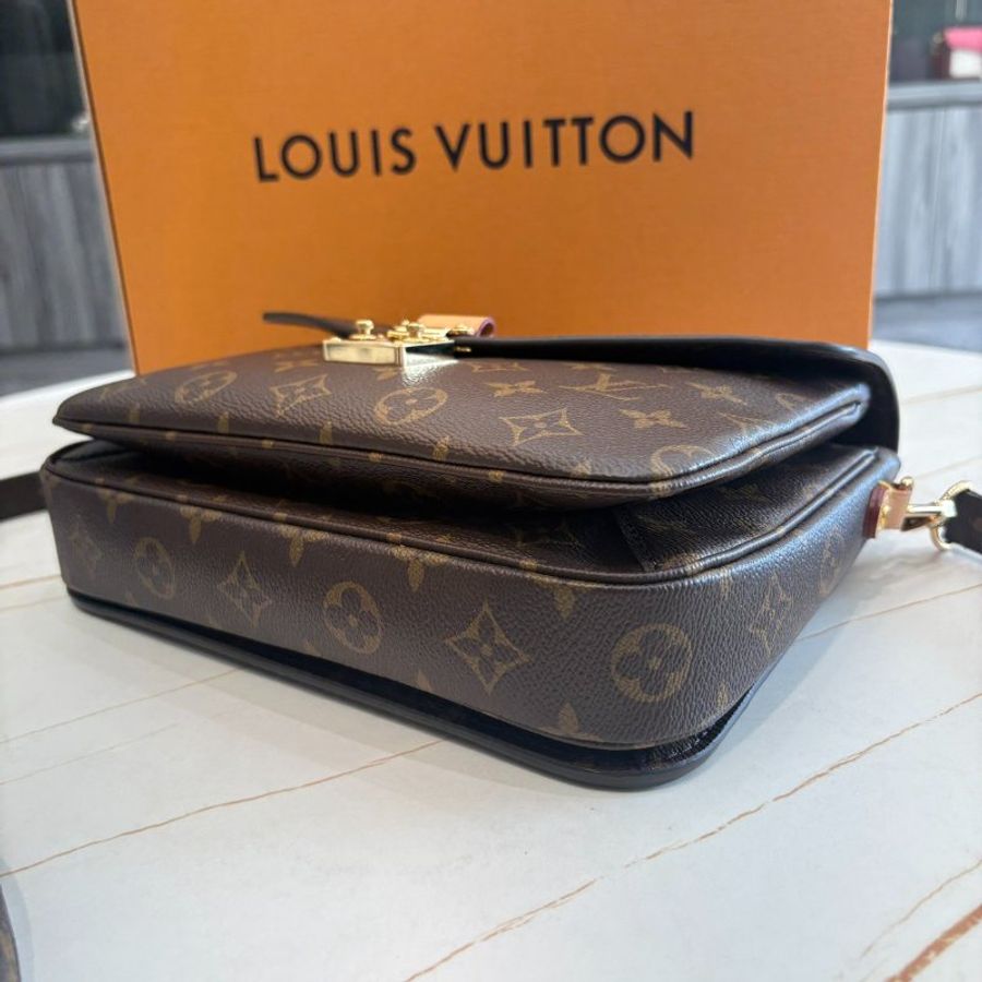 *SHIHNA名牌精品* LV M44875 Metis 老花郵差包-3