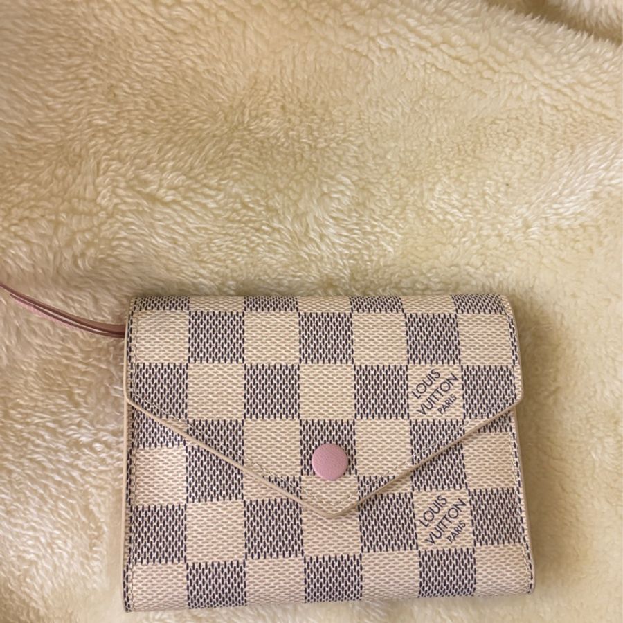 LV棋盤白小錢包-1
