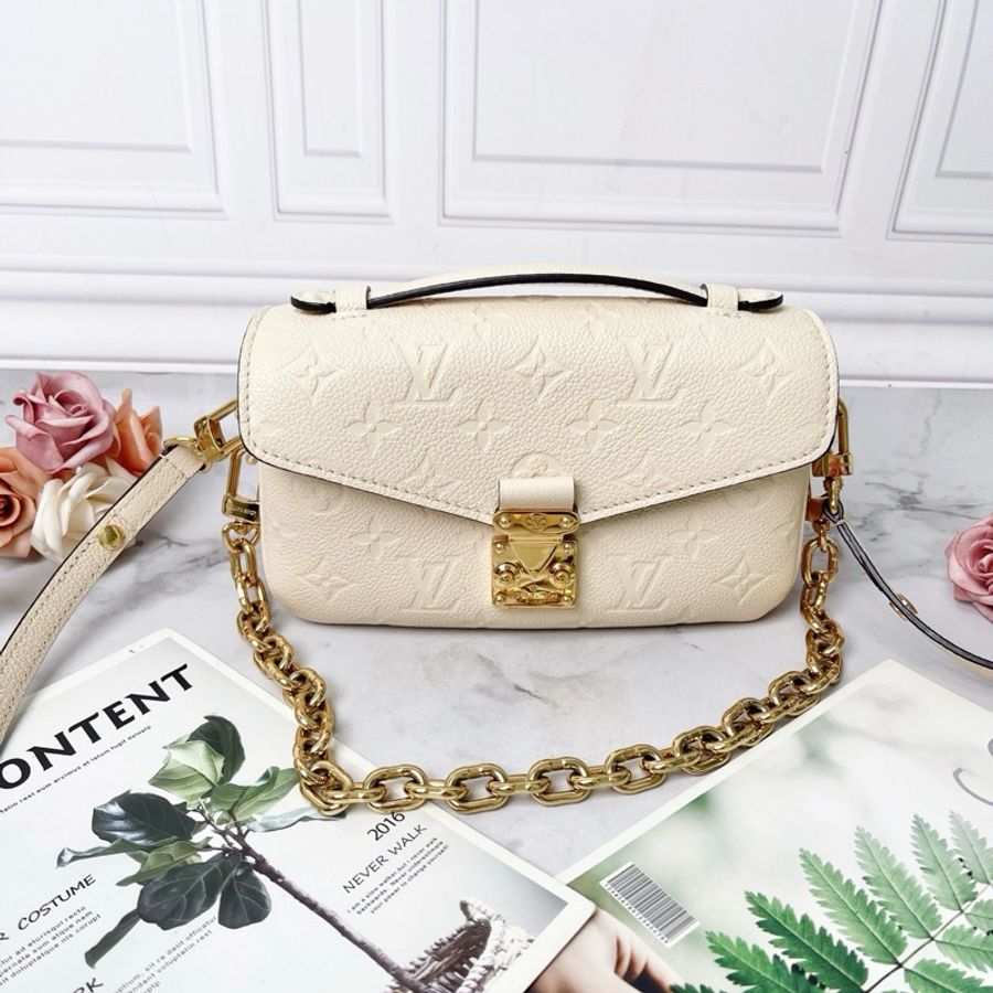 LV Pochette mestis 米白色全皮壓紋新款小號郵差包芯片款21.5×13.5×6 98新配件塵袋盒子-1