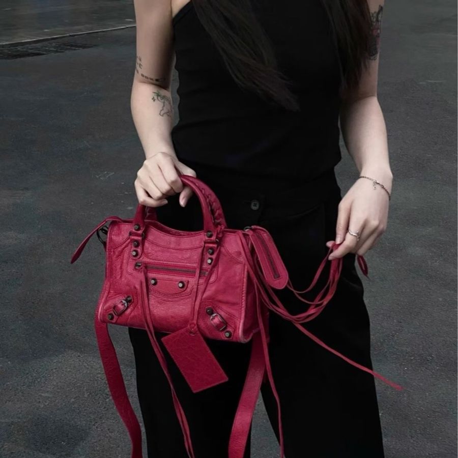 「JL精品代購」9新 Balenciaga鬚鬚流蘇機車包酒红色小號斜挎款-1