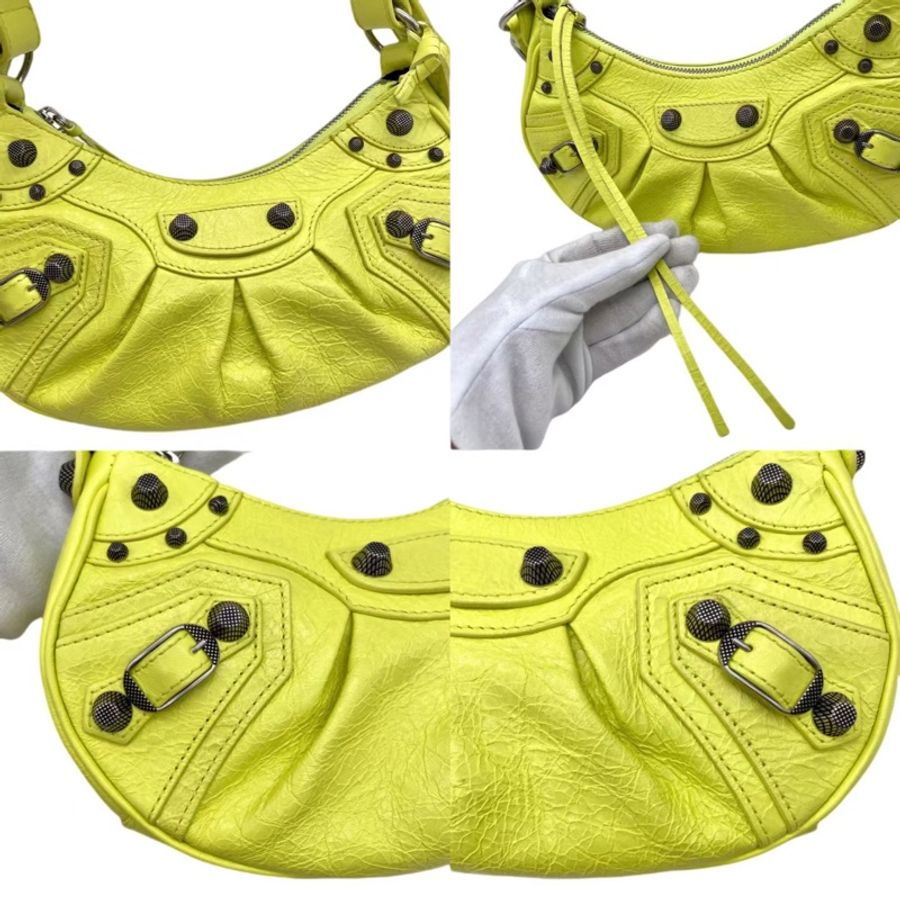「JL精品代購」極新 Balenciaga螢光黃色Le Cagole月牙豌豆款機車包-6