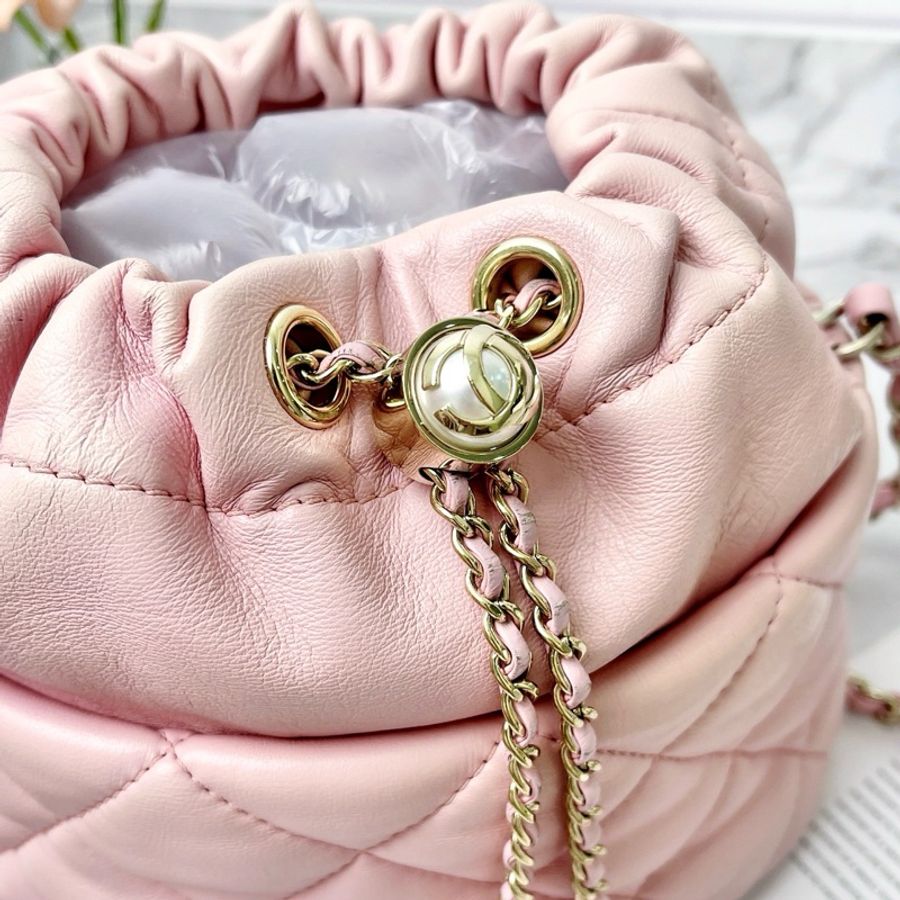 CHANEL 粉色金扣水桶肩背包 19*12*17 98新配件塵袋保卡購證-2