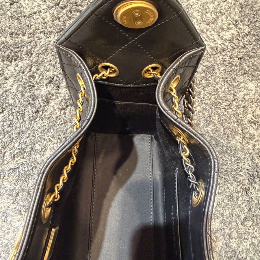 Chanel 25 bag mini油臘皮雙色鏈-3