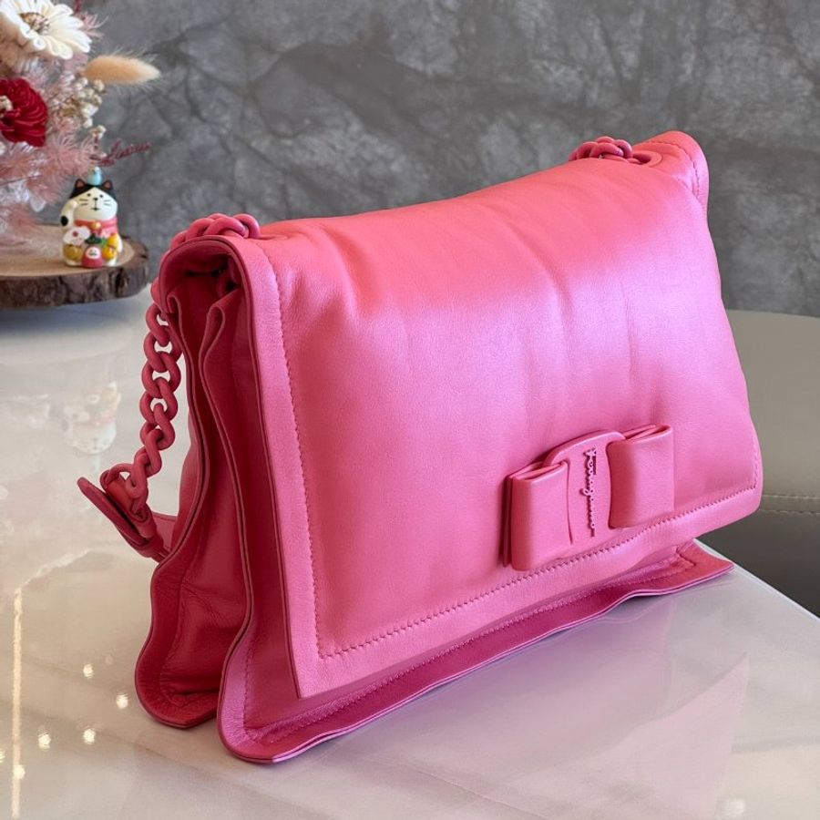 *SHIHNA名牌精品* Salvatore Ferragamo VIVA蝴蝶結小牛皮 粉色肩背包-2