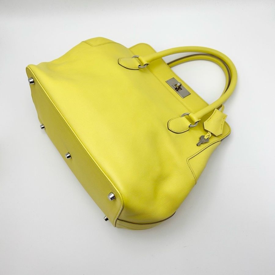 HERMES Too1box小雞黃銀扣牛奶盒子26手提肩背斜背包26*29*18 98新配件塵袋鑰匙-3