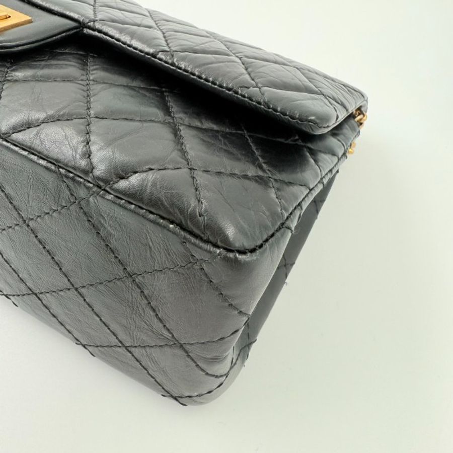 CHANEL - 黑色復古金釦2.55 Handbag-8