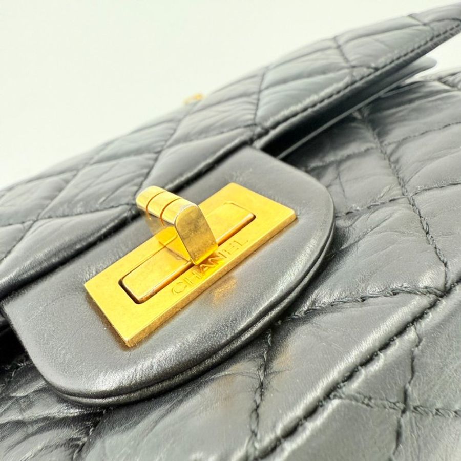 CHANEL - 黑色復古金釦2.55 Handbag-18