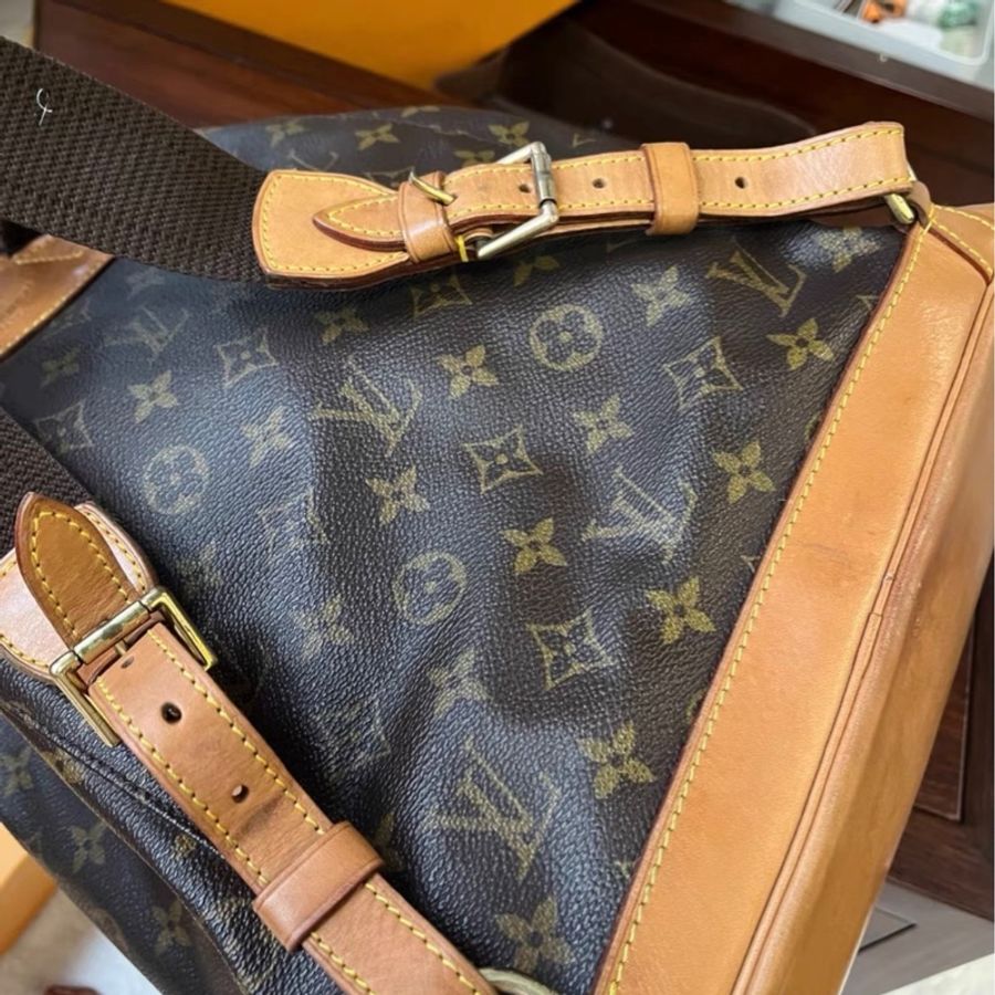 Lv 中古老花大號雙肩包-5