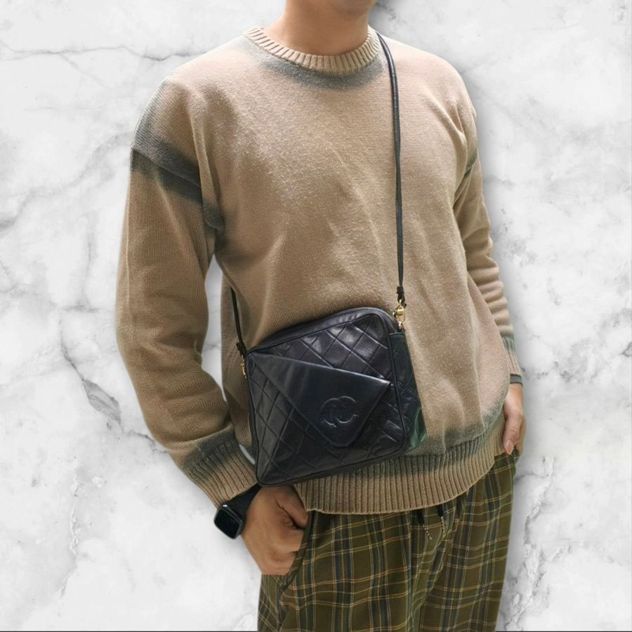 🫅女神購物節狂降（原$28800）‼️只到3/15⏰㊣✨CHANEL✨香奈兒 黑色 老香 小香 Vintage 菱格紋 相機包 手拿包 肩背包 斜背包/二手包/二手精品🌳二手樹屋🌳-49