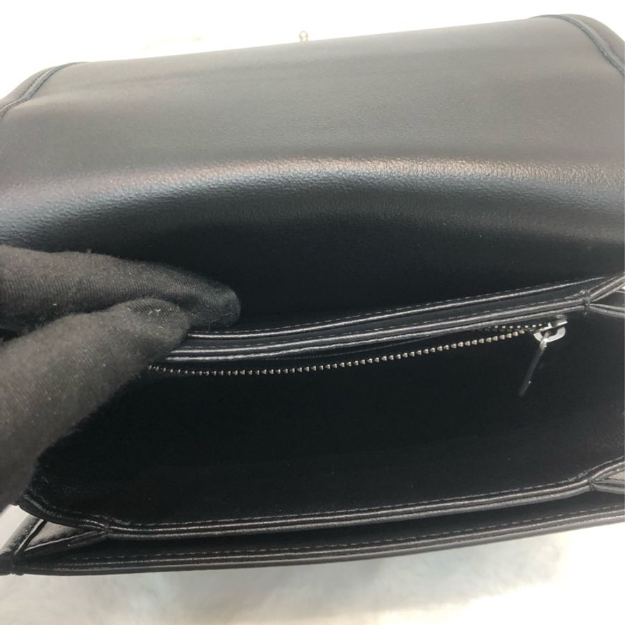 CELINE 黑色小牛皮凱旋門 XC147-19