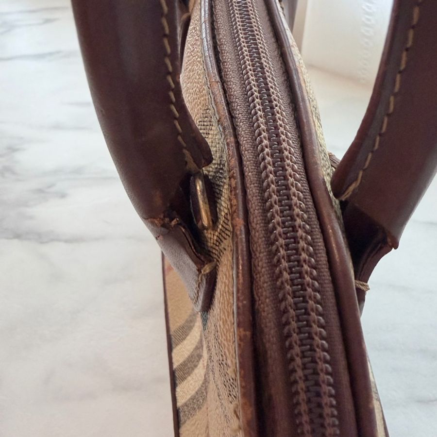 Burberry 中古小貝殼包-27