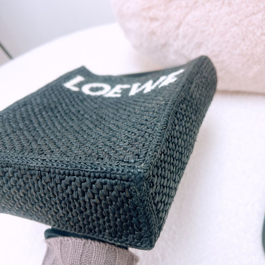 Loewe logo 黑色編織托特包/風琴包-3