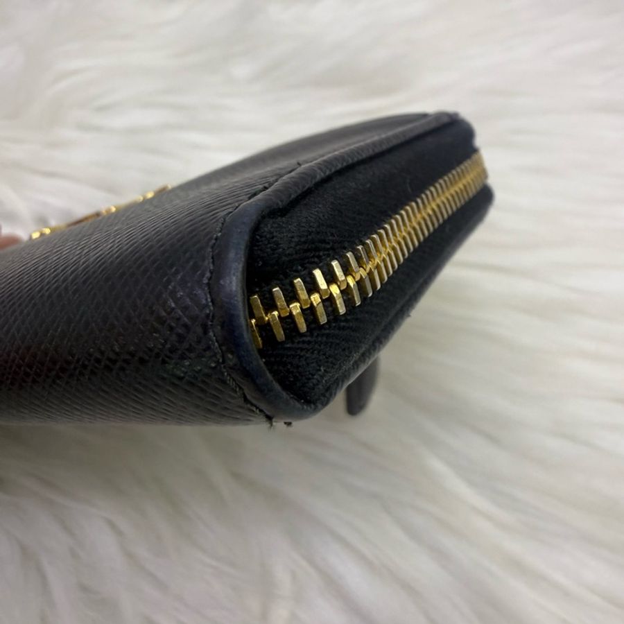Prada Wallet-4