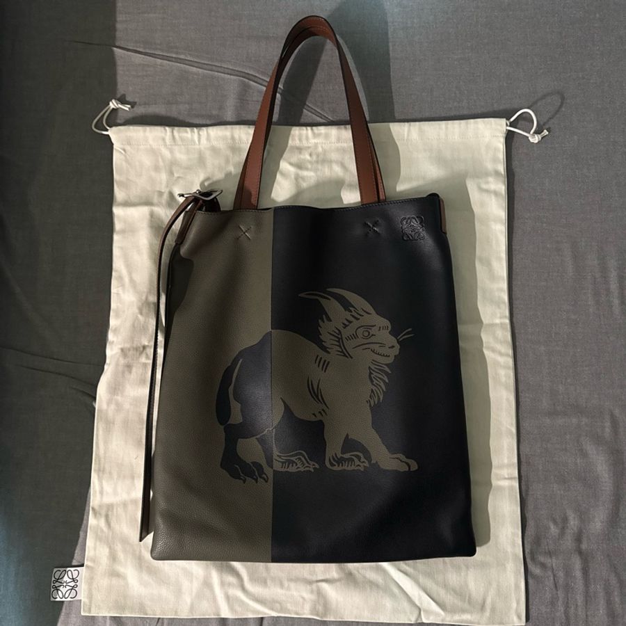 Loewe Vertical Tote Herald bag in calfskin-5
