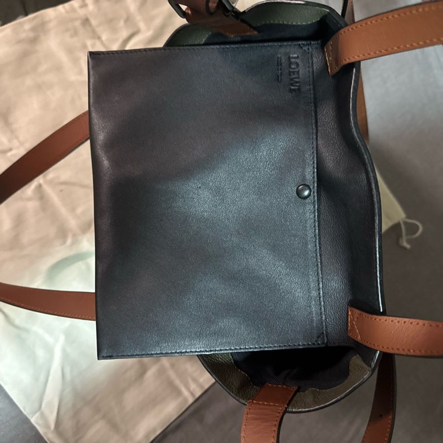 Loewe Vertical Tote Herald bag in calfskin-10