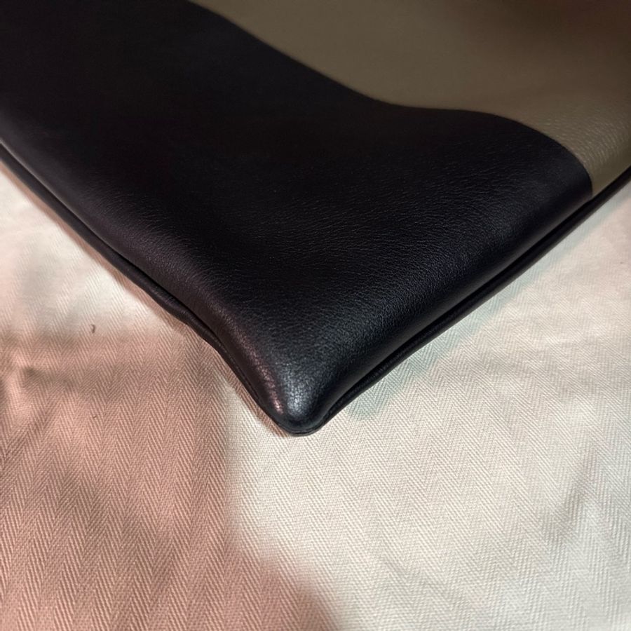 Loewe Vertical Tote Herald bag in calfskin-18