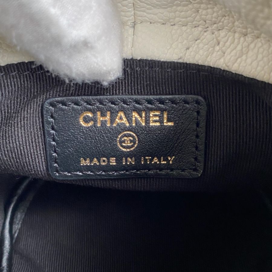 ⭐️好價入手 可分期 CHANEL 22K 白粒紋小牛皮斜背包 |神仙可愛|廢包當道|送禮送到心坎裡|保證正品|平台安心購鑒定-18
