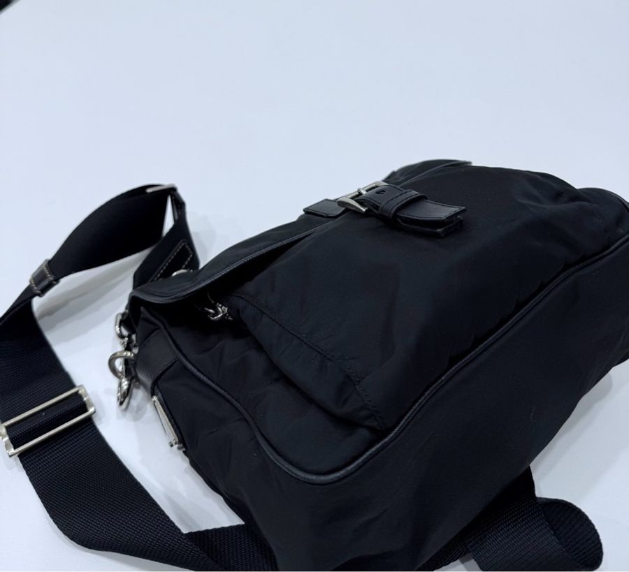 PRADA 黑色 尼龍 降落傘 郵差包 斜背包 側背包 肩背包-6