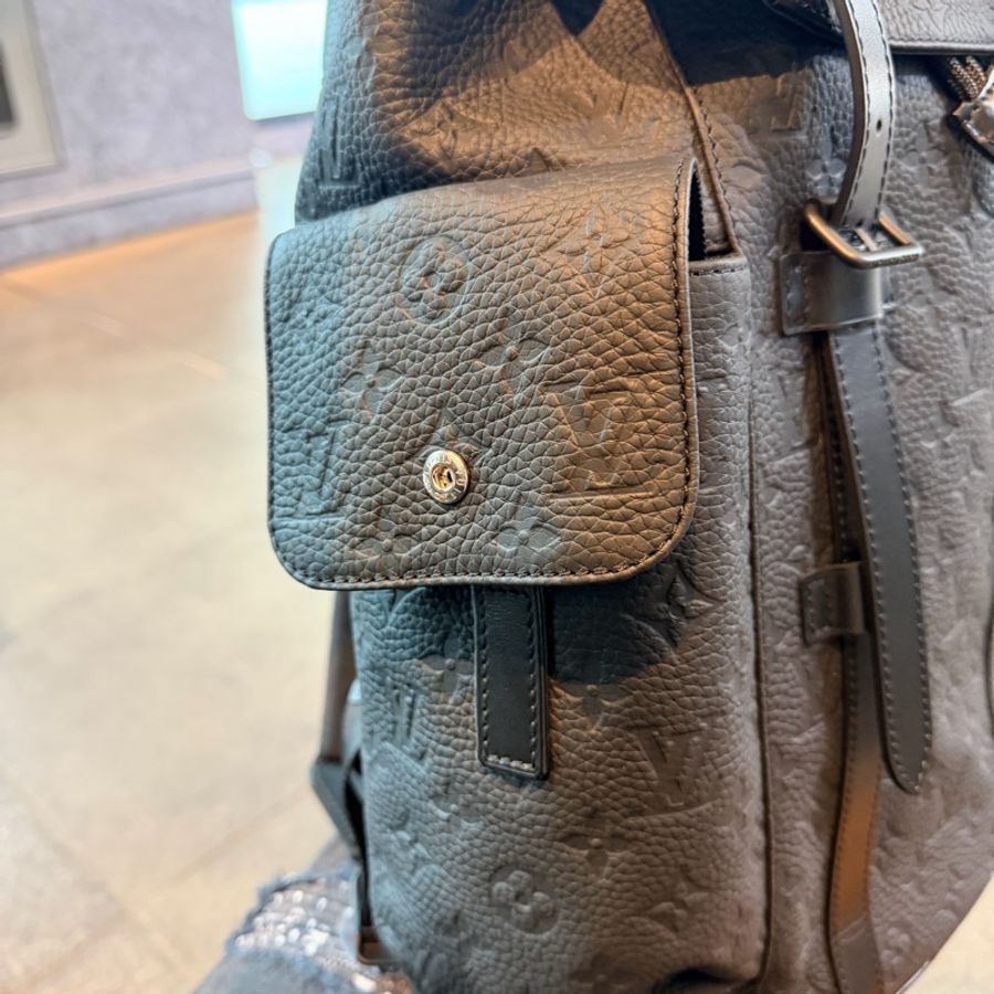 全新 LV Christopher MM 大號-3