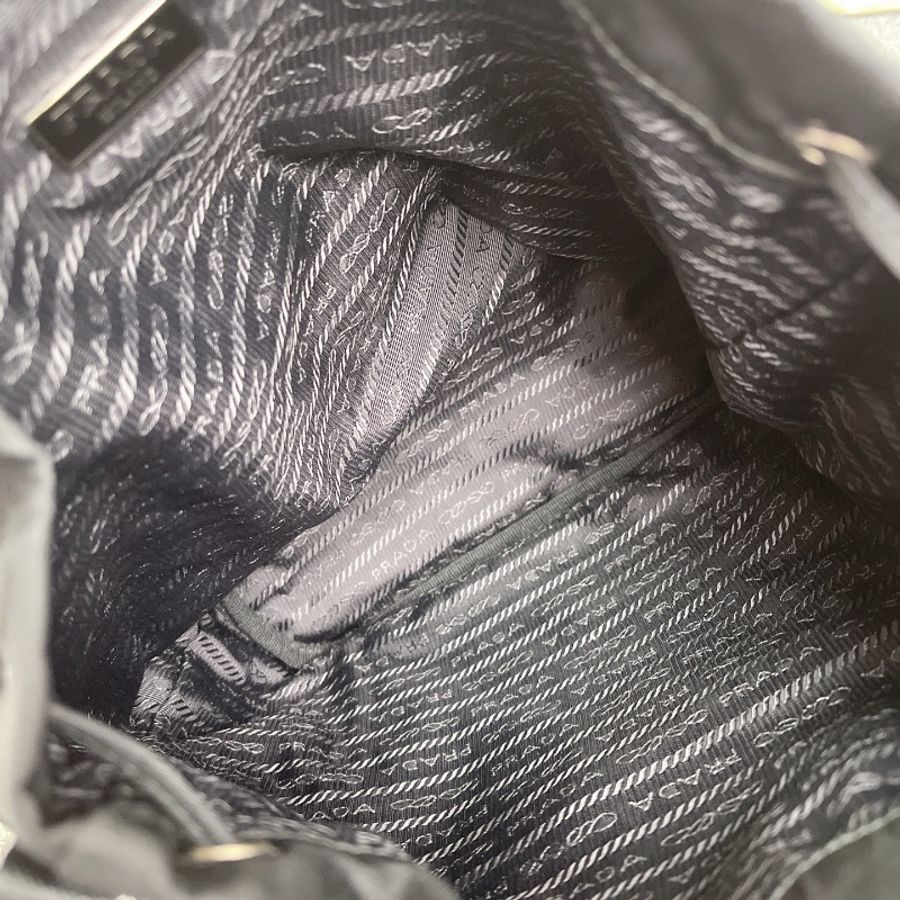 prada 限量款機器人黑色水桶包手提包20×25×12 98新配件塵袋-2