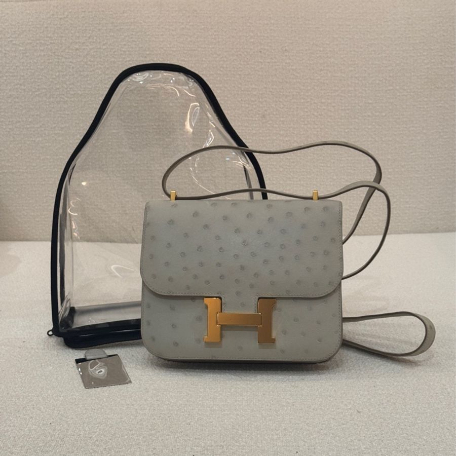 Hermes Constance 19-8