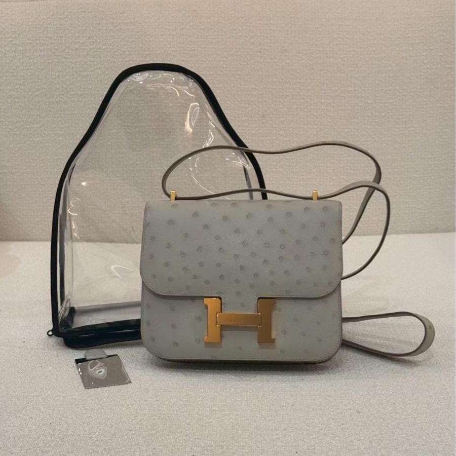 Hermes Constance 19-0