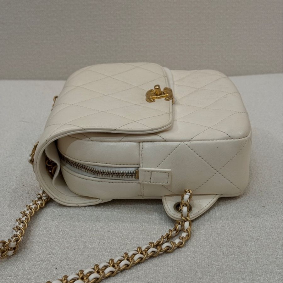 Chanel 23p adov 雙肩包-11