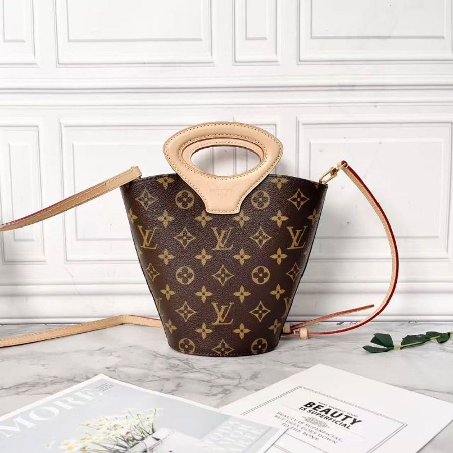 LV SS25新款老花Rivage BB芯片款手提肩背斜背包12×18×7 9新 配件塵袋購證鑰匙鎖頭-6