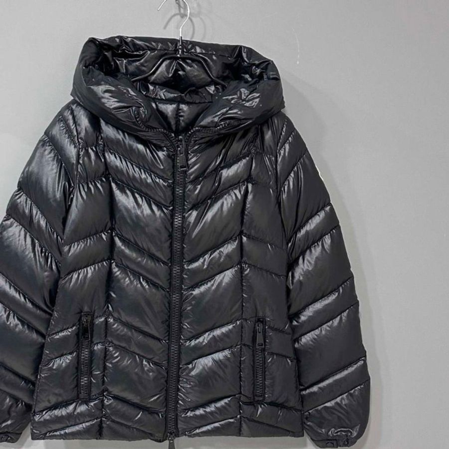 Moncler FULIGULE 男款羽絨外套2碼(其他尺寸另外詢問) 9新 配件塵袋衣架-6