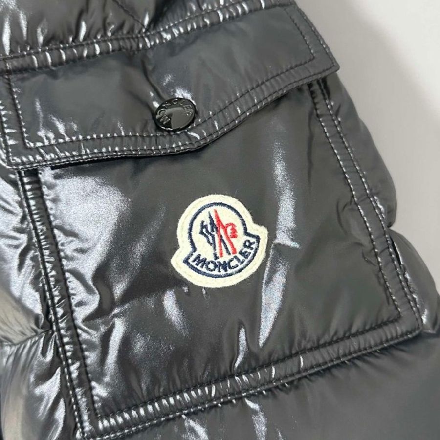 Moncler 黑色maya爆款羽絨服 9新-2