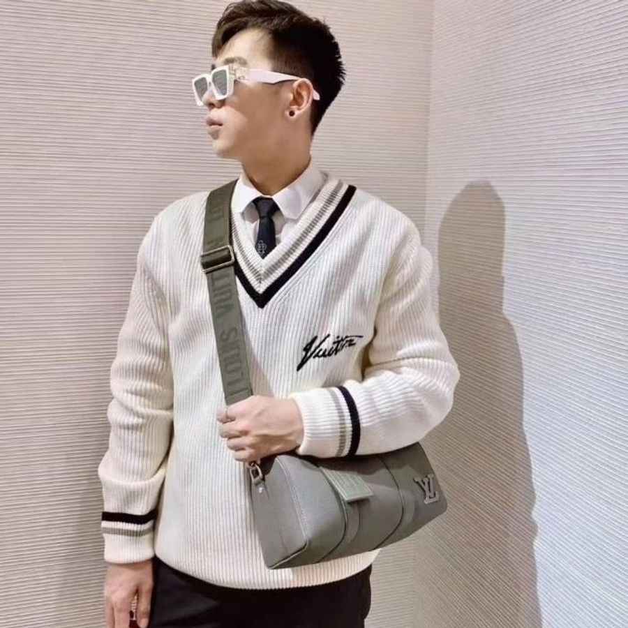 LV keepall City藍色全皮款 芯片款27x17x13 9新 配件塵袋-0