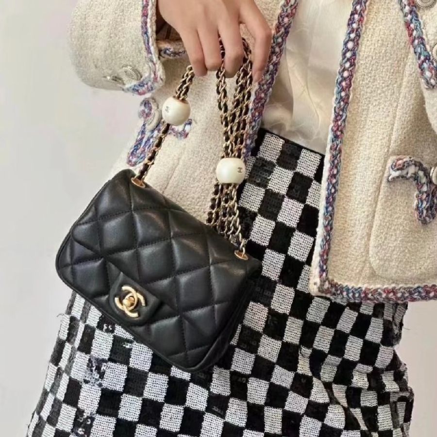 CHANEL - 黑色羊皮金釦24S雙珍珠方胖子-3
