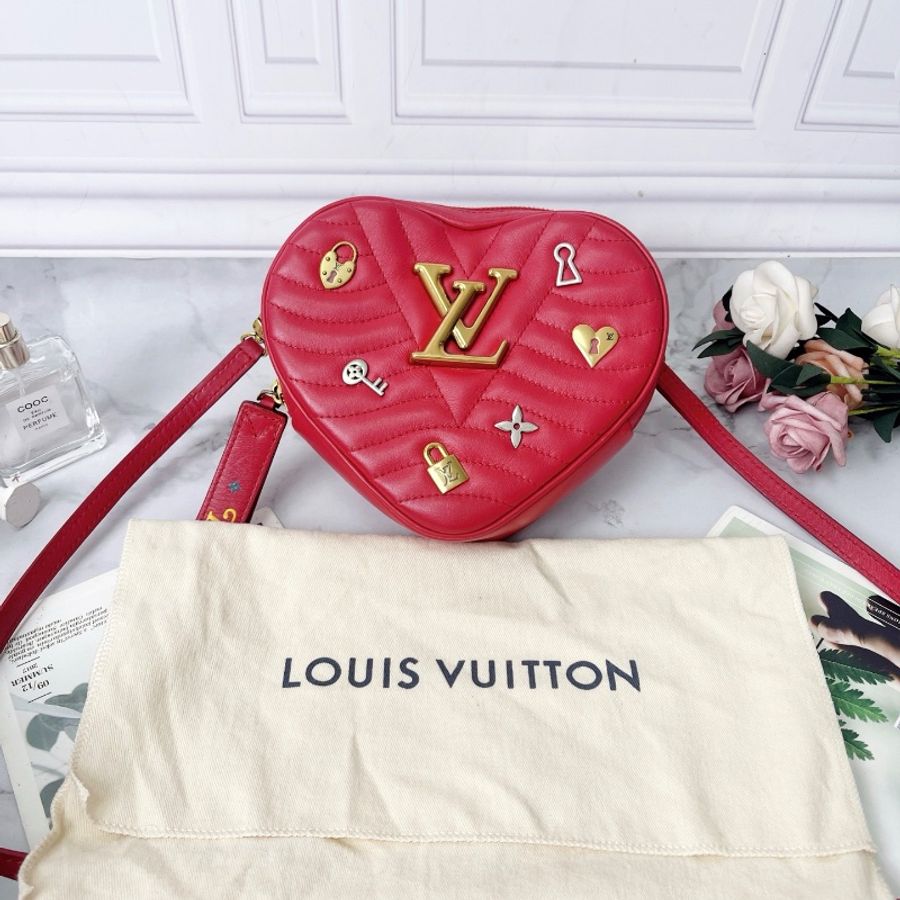 LV 紅色愛心NEW WAVE HEART斜背包 18*15.5*5 98新配件塵袋-1