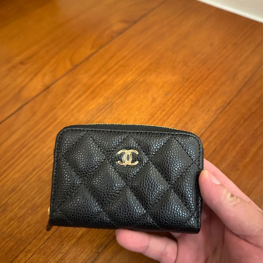 CHANEL 黑荔枝金雙Cㄇ拉零錢包-1