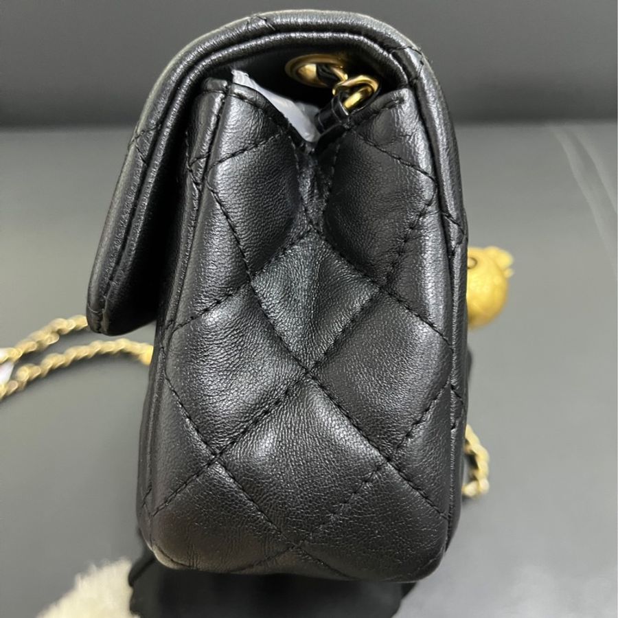 Chanel gold ball mini
金球黑金cf大mini-2