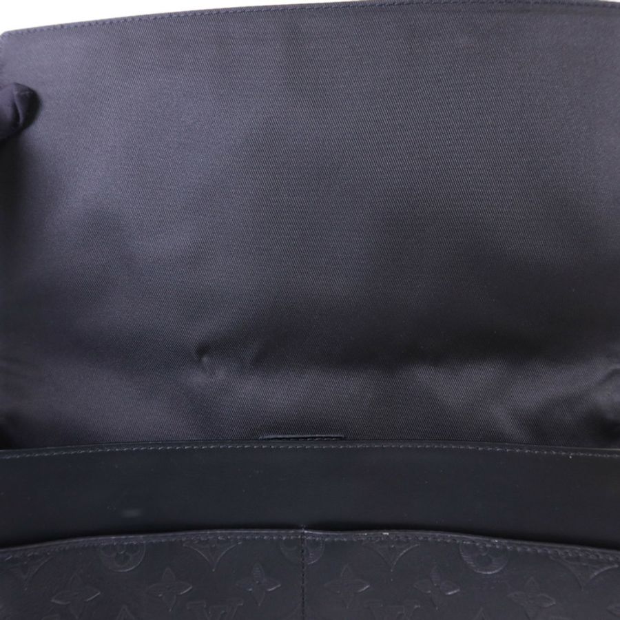 LOUIS VUITTON Monogram Shadow Sprinter Messenger肩背袋-17