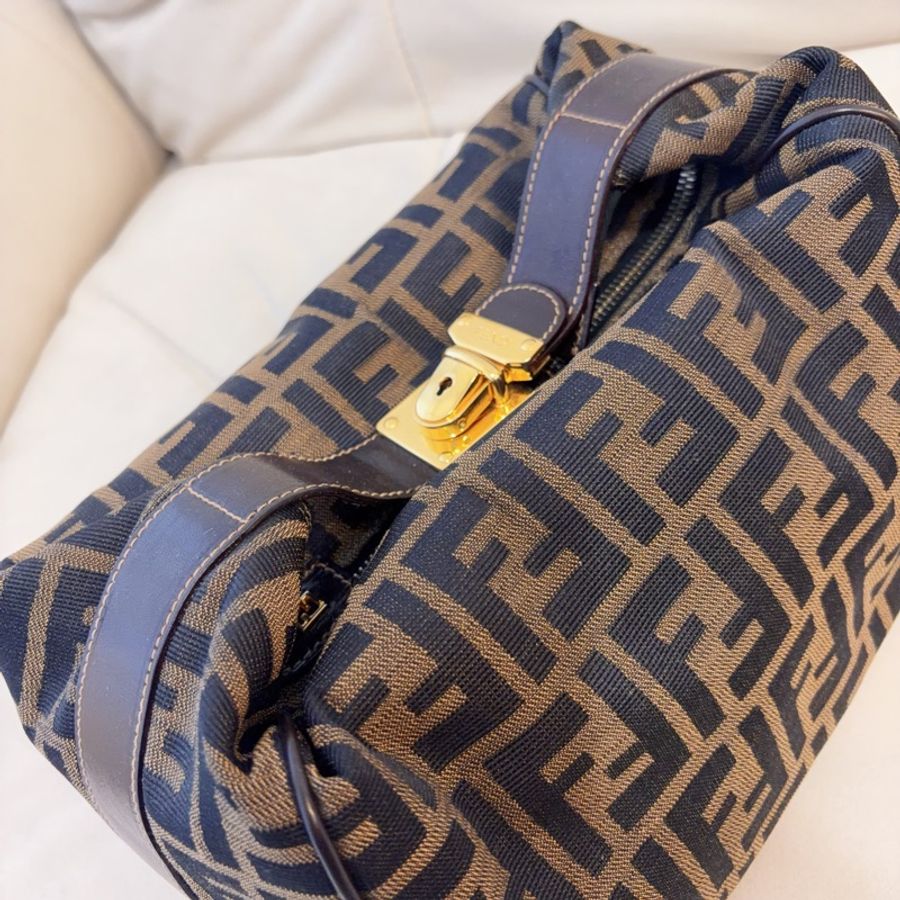 Fendi 老花Zucca大號飯盒包 便當包 金扣 vintage FF-1