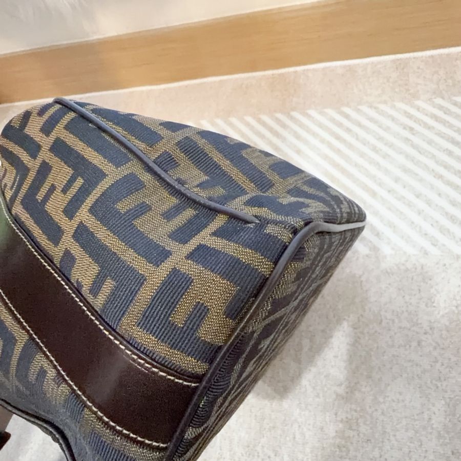 Fendi 老花Zucca大號飯盒包 便當包 金扣 vintage FF-11