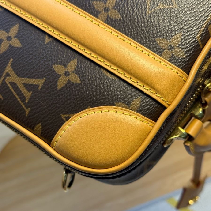 (香港購證全配)Lv Valisette BB 兩用手提斜背包-15