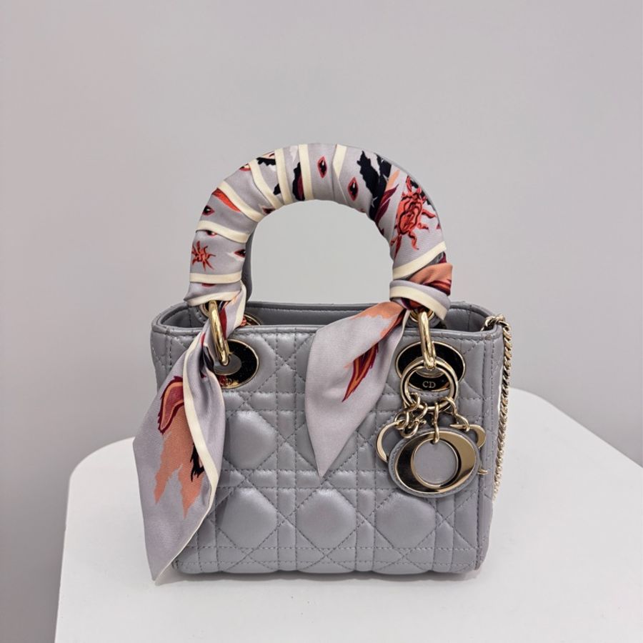 Dior Mini Lady Dior 珍珠灰(附上絲巾)|有購證・防塵袋|保存極佳-0