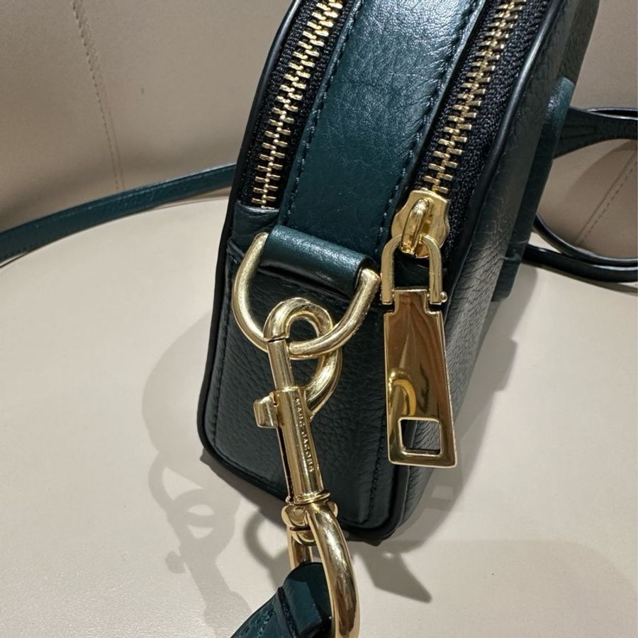 MARC JACOBS半月形雙層拉鏈包-11