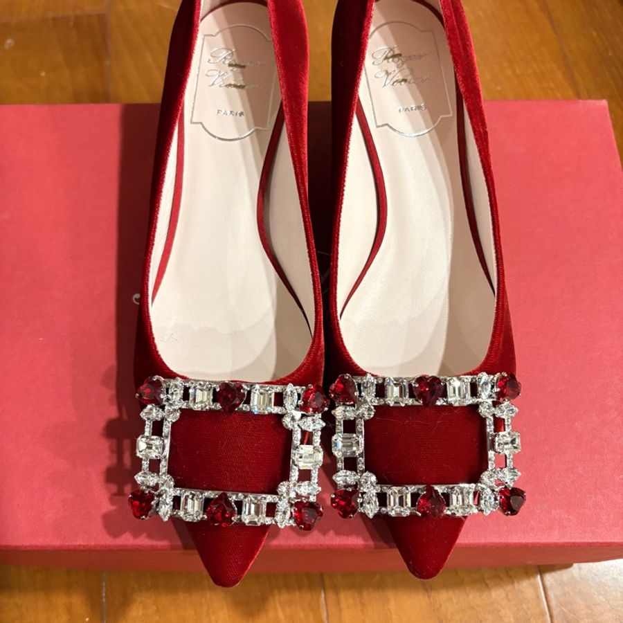 Roger Vivier紅絲絨低跟鞋(全新)-0