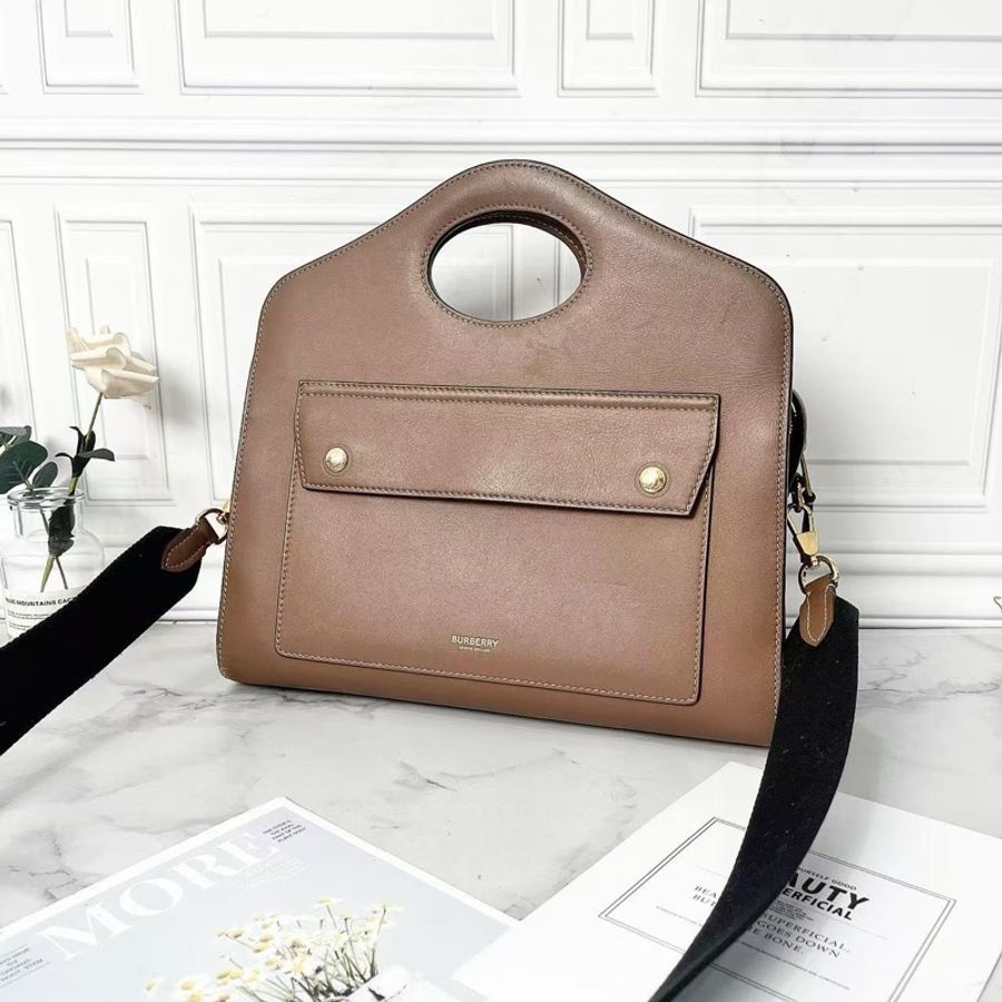 Burberry 經典焦糖色Pocket Bag口袋包全皮郵差斜背包31×12×29.5 98新配件塵袋-5