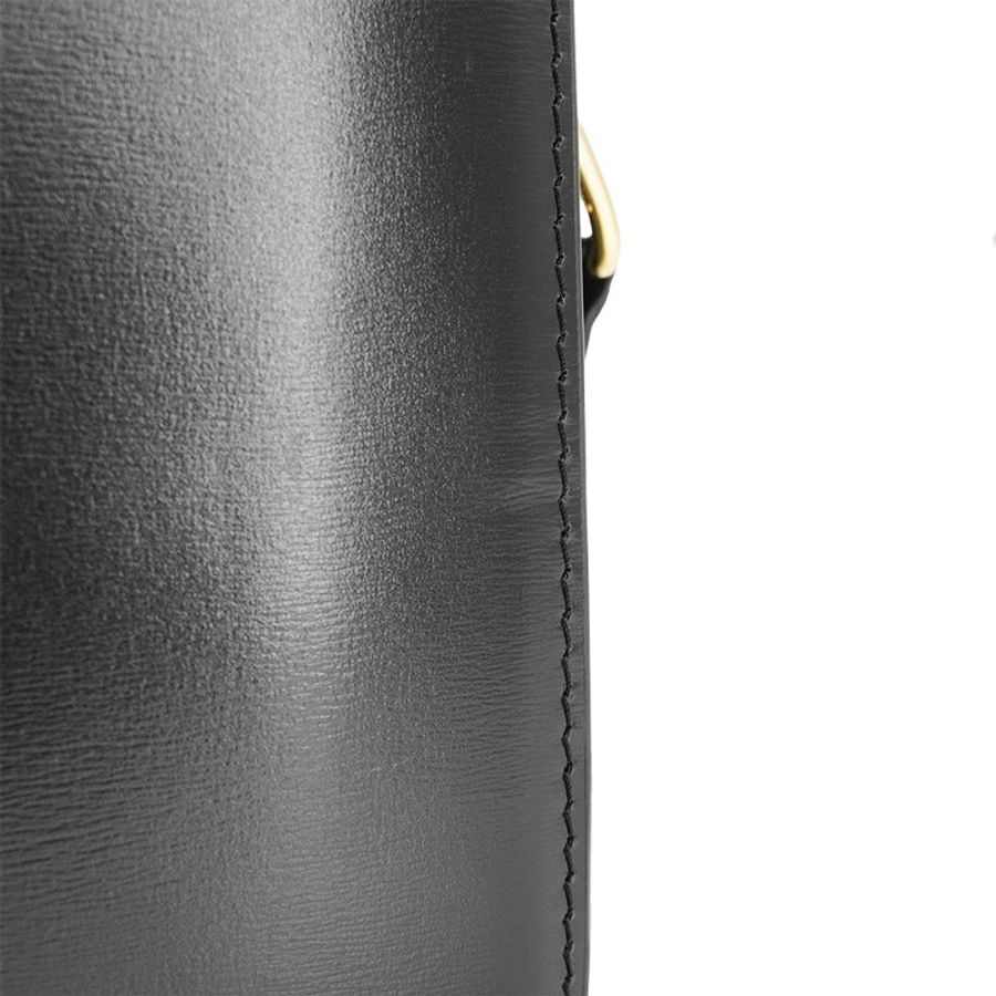 Celine 展示品 Triomphe 亮面牛皮中型肩背/斜背二用包(黑)-8