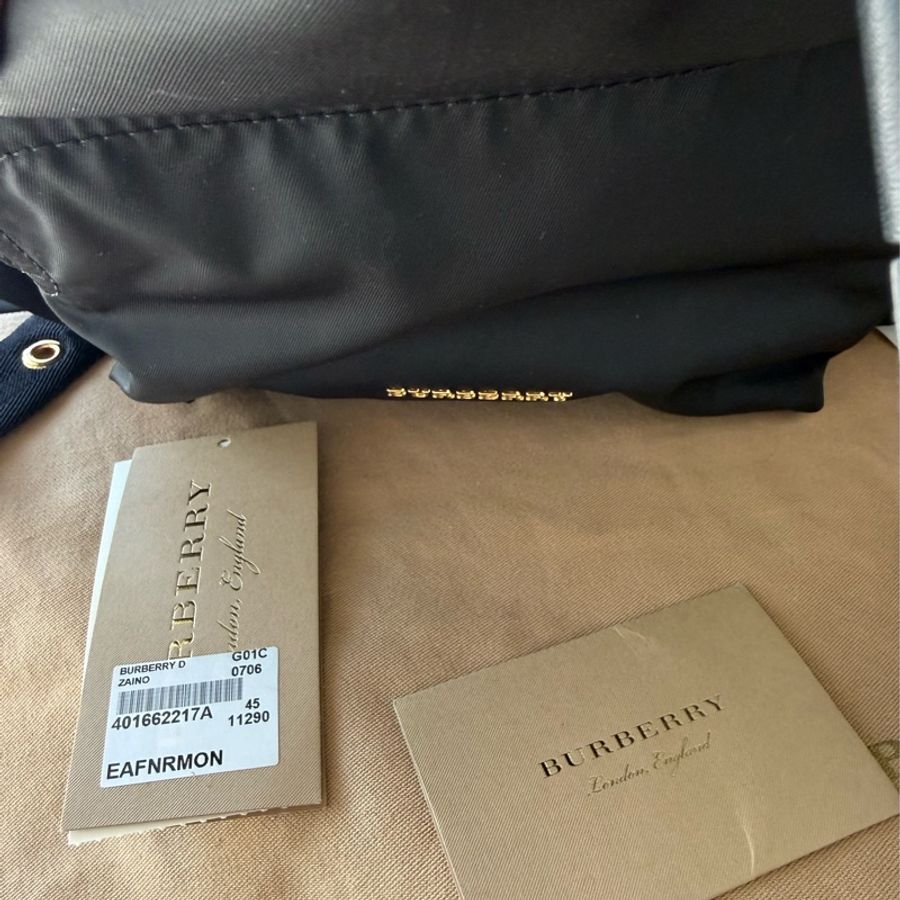 二手BURBERRY黑色金鏈尼龍中款雙肩包後背包Rucksack-19