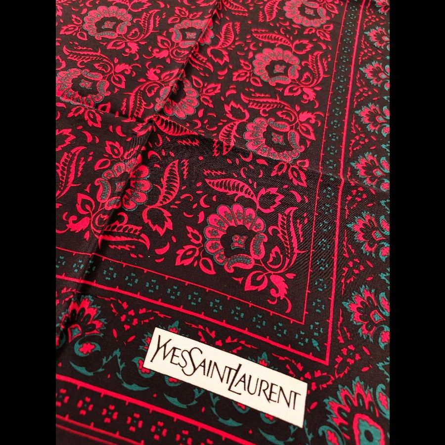 YSL 聖羅蘭緹花絲巾-3