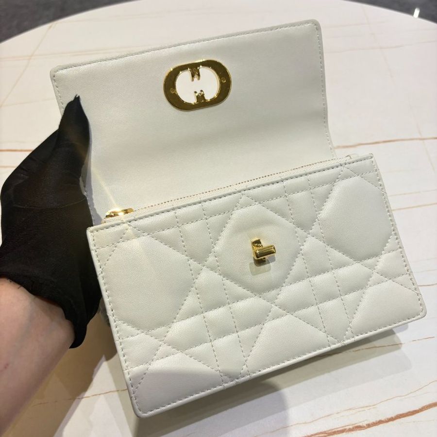 *SHIHNA名牌精品* Dior Miss Caro 迷你奶白色 藤格羊皮金鏈-8