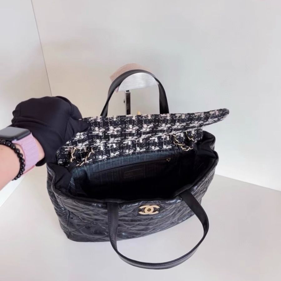 Chanel • 孟買 黑金做舊油蠟牛皮拼格紋毛呢 托特 2way-8