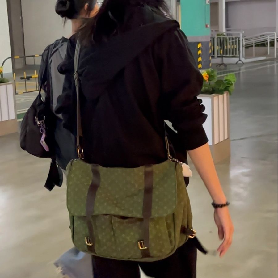 LV 墨綠色 滿印老花logo牛仔丹寧狩獵包手提包單肩包 約42cm-2