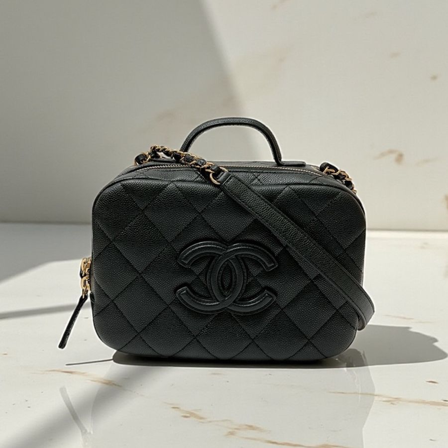 莉亞精品♡Chanel AS3909 手把化妝箱 黑色 二手-0